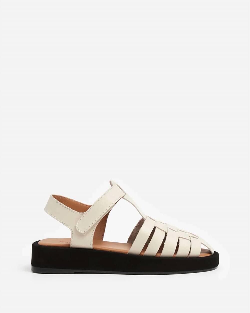 NEW FLATTERED women's gigi leather fisherman sandals in vanilla